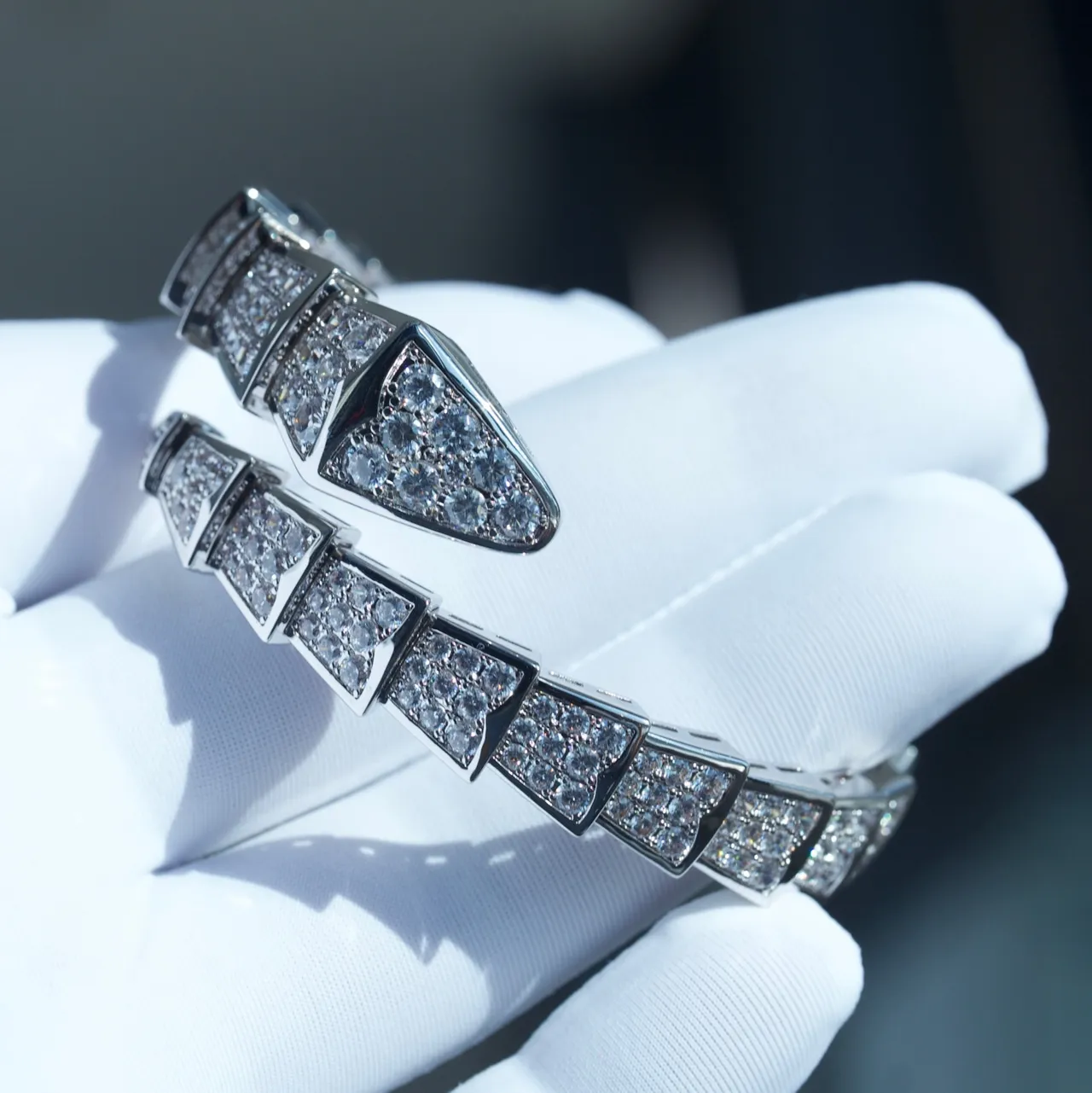 Bvlgari Serpenti Pavé-Diamond Articulated Snake Bracelet 2