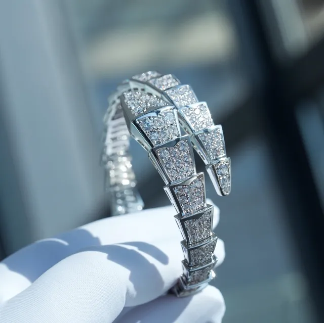 Bvlgari Serpenti Pavé-Diamond Articulated Snake Bracelet 4