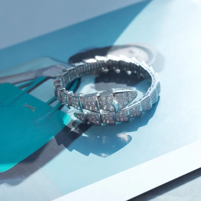 Bvlgari Serpenti Pavé-Diamond Articulated Snake Bracelet 5