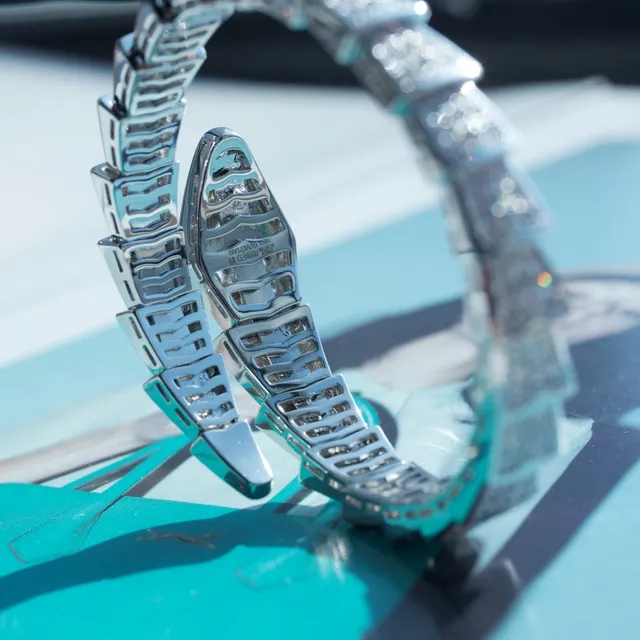 Bvlgari Serpenti Pavé-Diamond Articulated Snake Bracelet 7