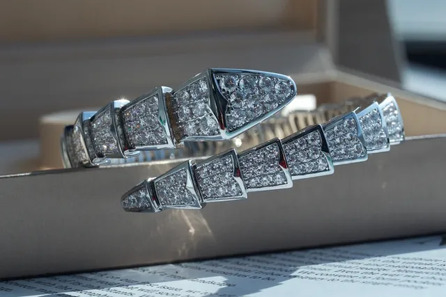 Bvlgari Serpenti Pavé-Diamond Articulated Snake Bracelet 9