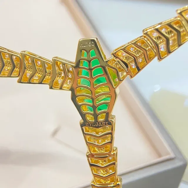 Bvlgari Serpenti Colar com Cabeça de Serpente Gemas Pavé-Set 3