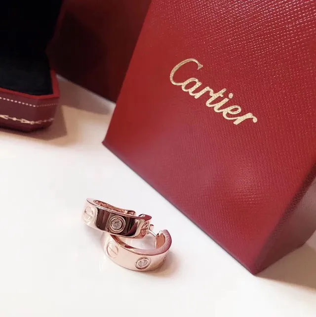 Cartier Love أقراط وردي أسود مع الحنفية حلقة براغي نقش 4