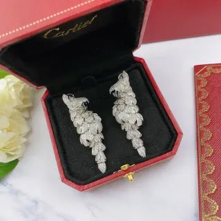 Cartier সিলভার ব্ল্যাক পাভে-সেট পাতার মোটিফ ওনিক্স চোখের ডিটেল ইয়ারিংস