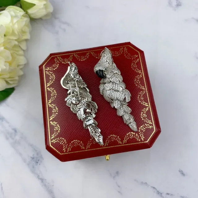 Cartier أقراط فضة أسود بلوريات شكل ورقة عين أونيكس 2