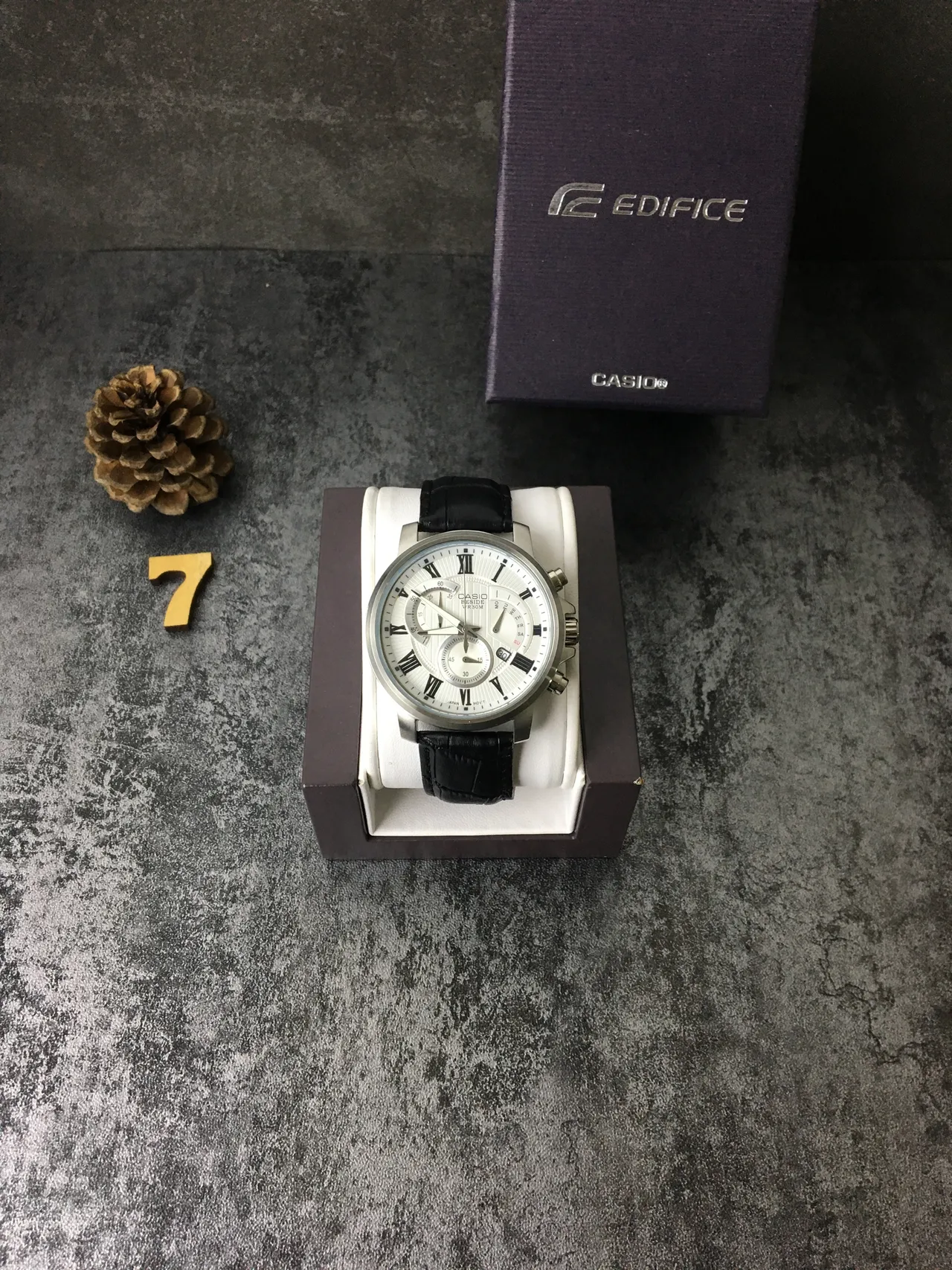 Casio Beside كرونوغراف وجه أبيض حزام جلد أسود ساعة كوارتز 3