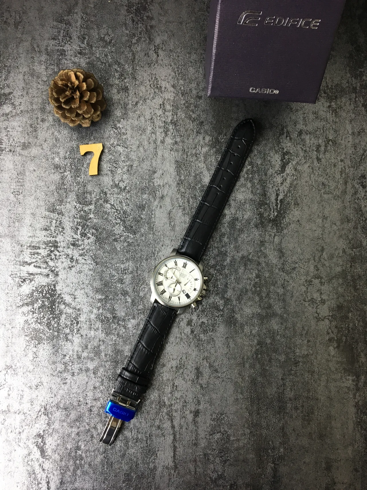 Casio Beside كرونوغراف وجه أبيض حزام جلد أسود ساعة كوارتز 6