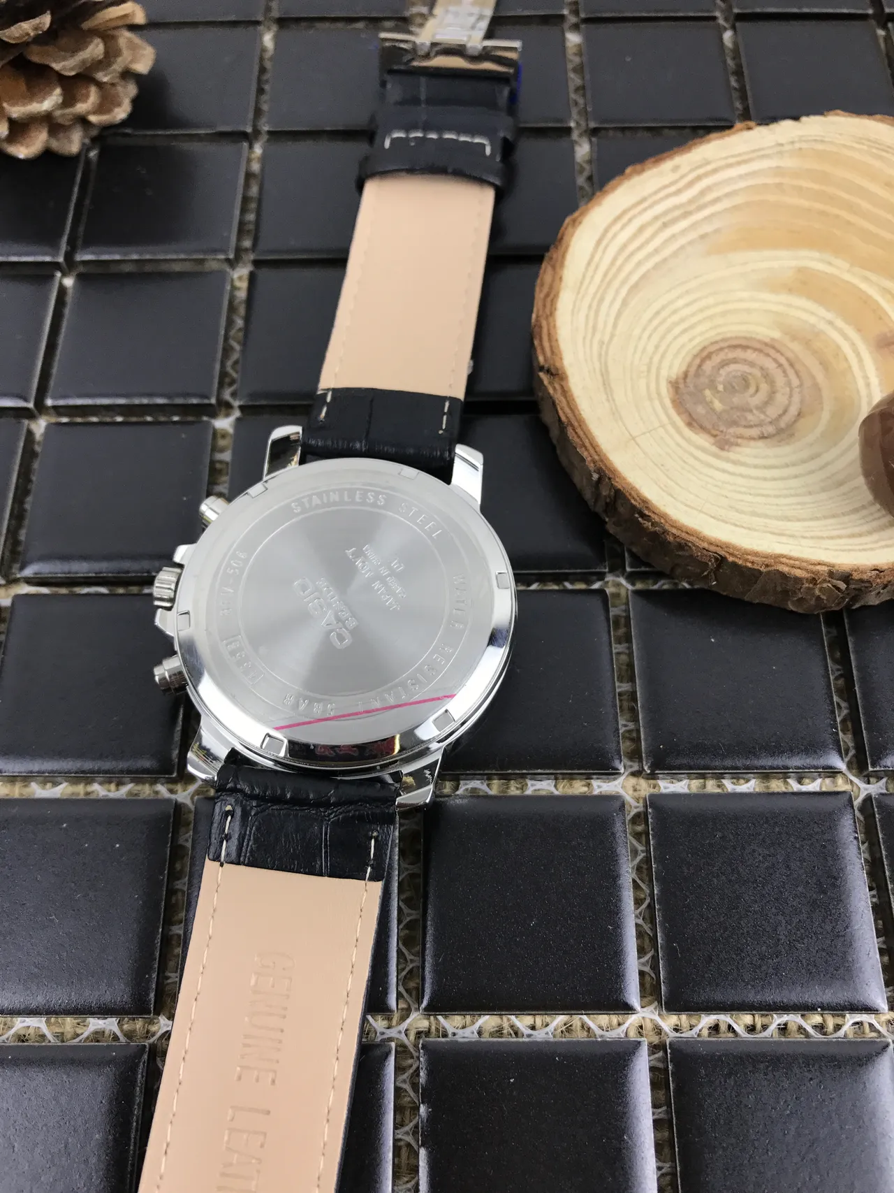 Casio Beside كرونوغراف وجه أبيض حزام جلد أسود ساعة كوارتز 7