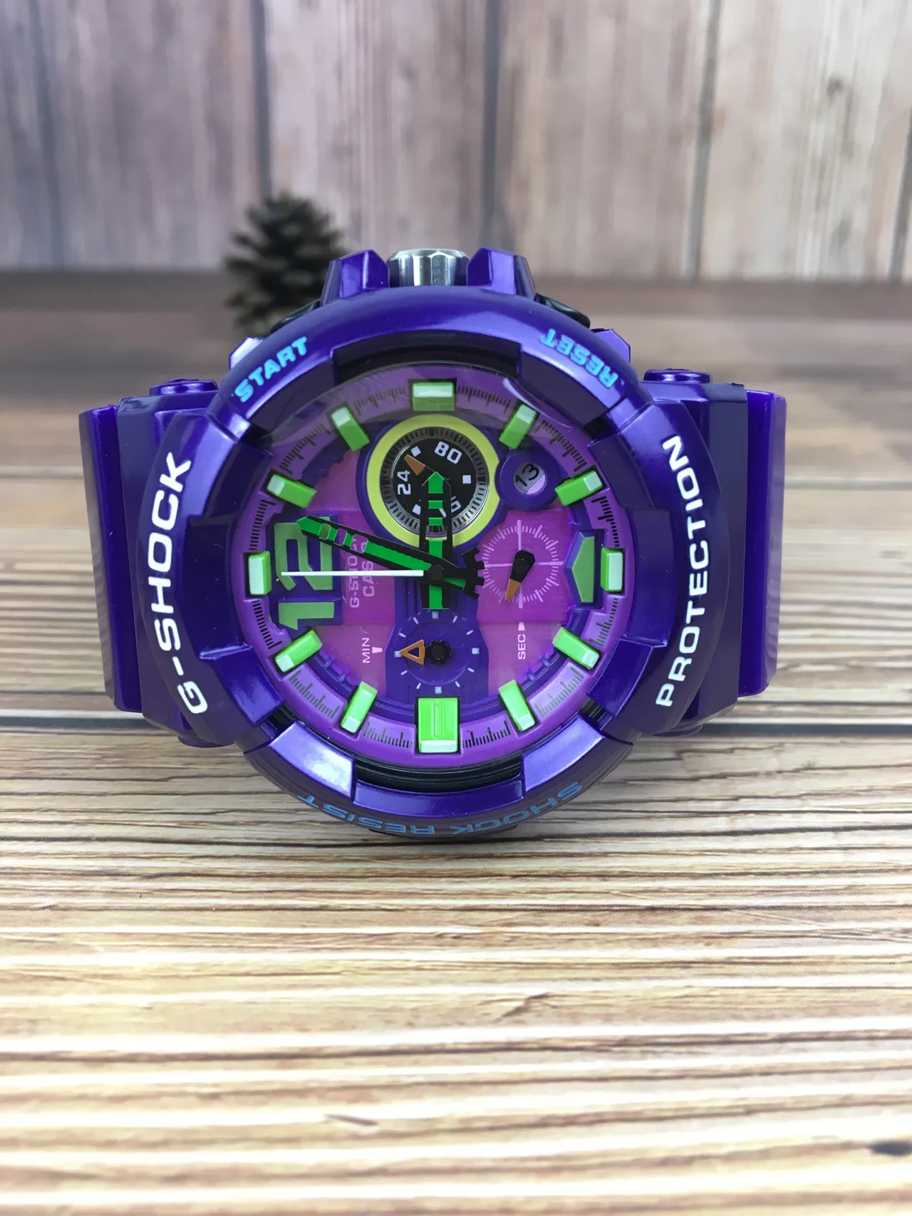 Casio G-Shock GA-100 Violet et Vert Lime Montre Sport 2