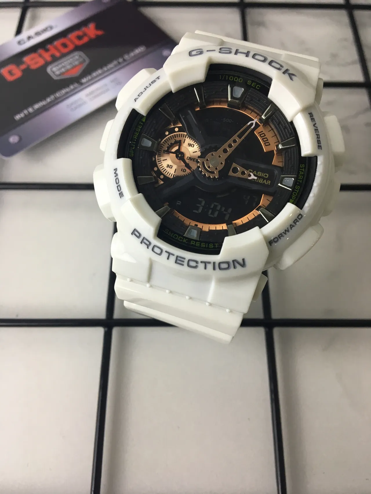 Casio G-Shock GA-100 أبيض وأسود ساعة رياضية 2