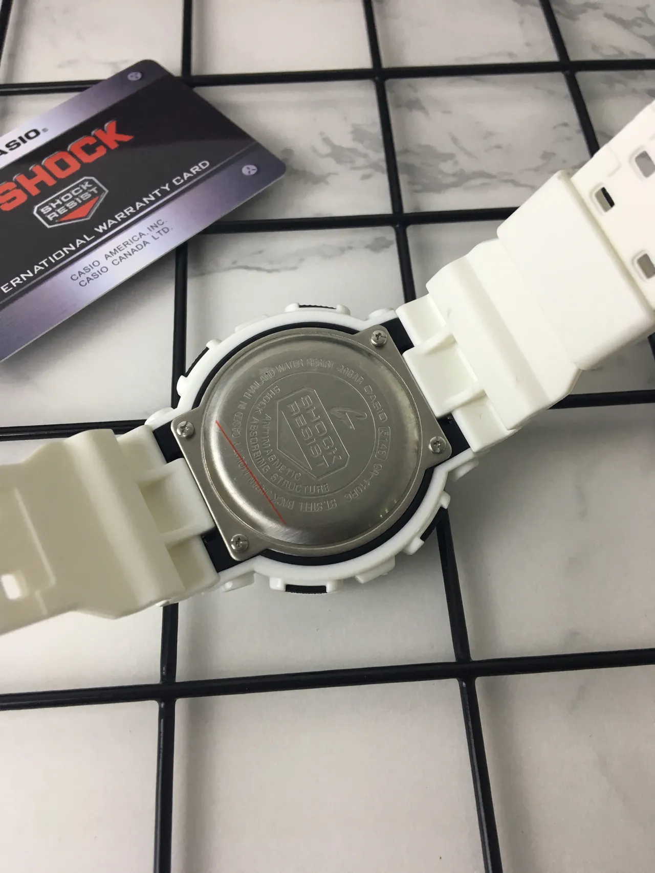 Casio G-Shock GA-100 أبيض وأسود ساعة رياضية 4