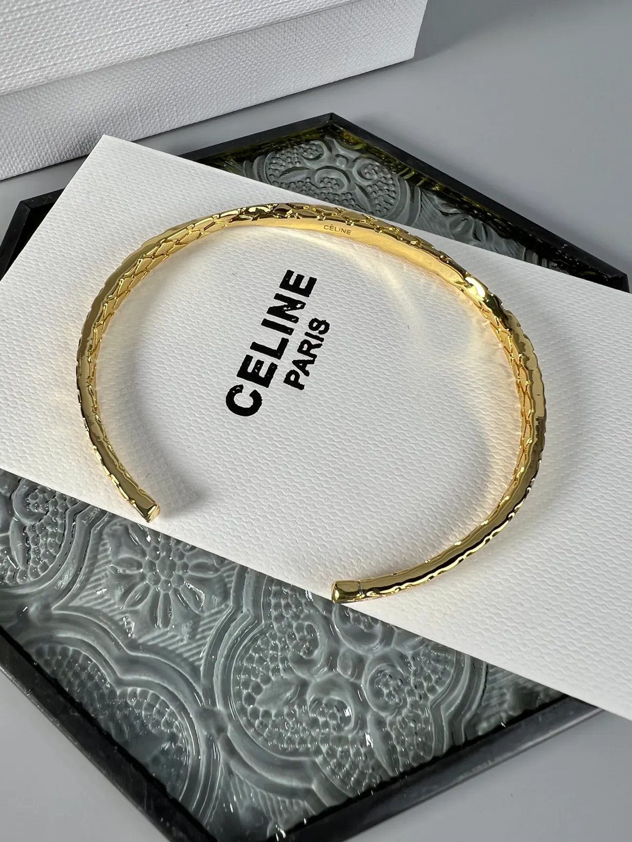Celine doré ouvert poignet texturé geometrique tissé bracelet 4