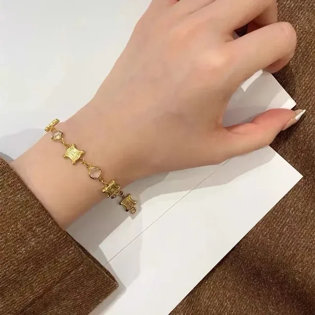 Celine Triomphe Pulsera de eslabones con piedras facetadas en tono dorado 7