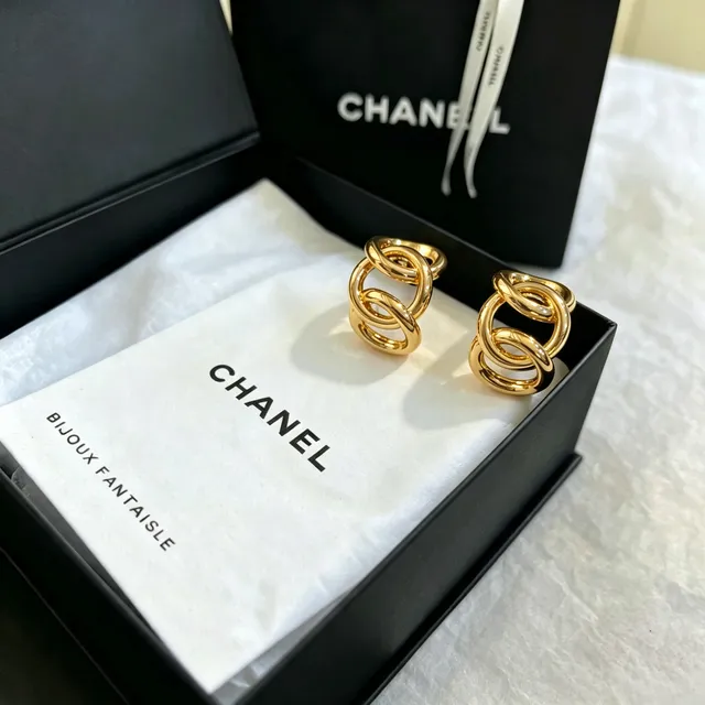 Chanel Bijoux Fantaisie Interlocking Hoop Aros 5