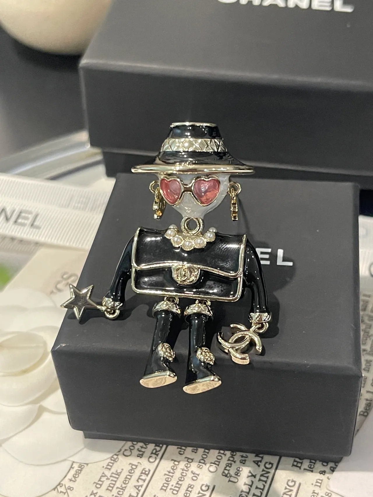 Chanel Black Pink Figurine-Style Enamel-and-Resin Brooch 6