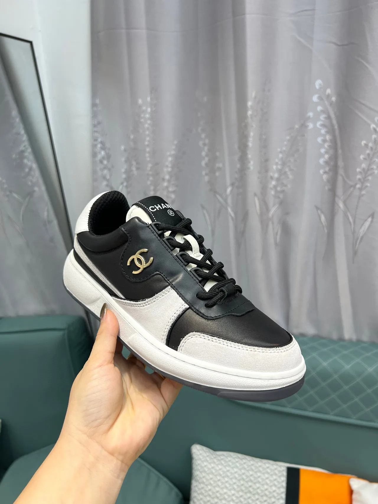 Chanel Black White Low-Top Mixed-Material Upper Lifestyle Sneakers 6