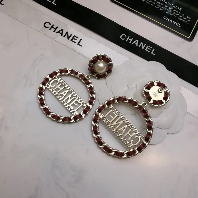 Chanel Aretes Burdeos Plata Logo-Cutout Aros Ovalados Borde Cadena Enlazada 4