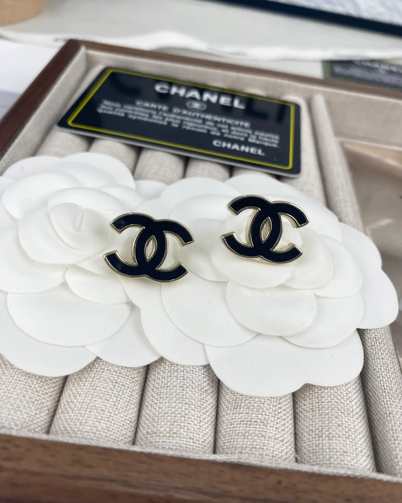 Chanel CC Black Gold Enamel Logo Metal Earrings 8