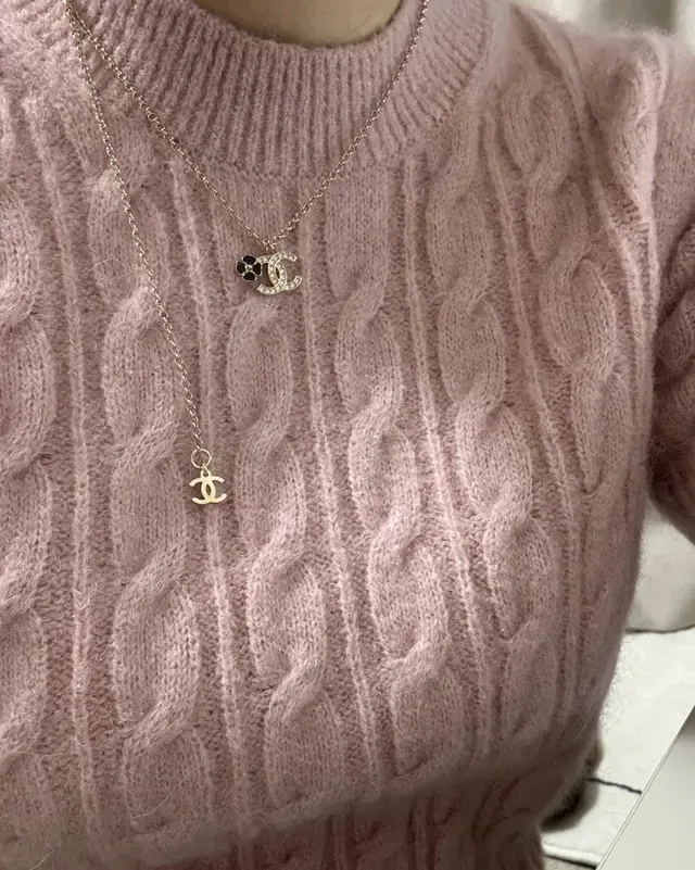Chanel CC Camellia Colar com pingante tom dourado colar em camadas 9