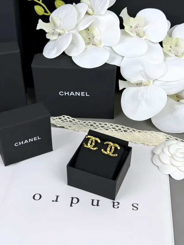 Chanel CC Logo Boucles d'oreilles or noir entrelacées métal poli 5