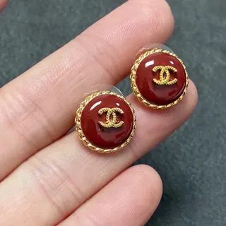 Chanel CC Logo Stud Pendientes Oro Rojo Redondo Esmaltado Cara