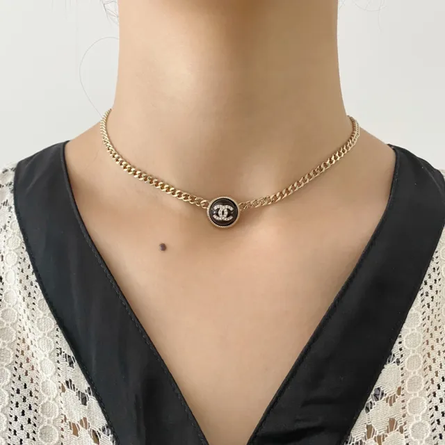 Chanel CC colar com pendentif corrente de ouro rosa corrente curb corrente circular esmaltada 2