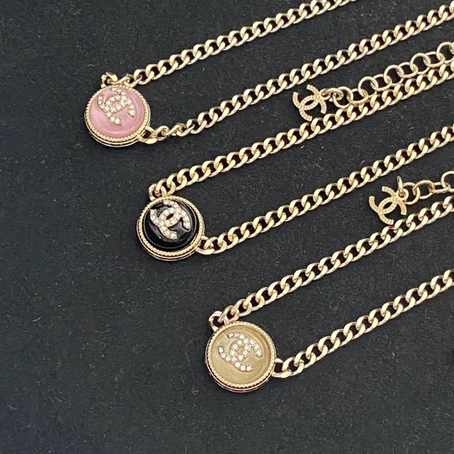 Chanel CC colar com pendentif corrente de ouro rosa corrente curb corrente circular esmaltada 8