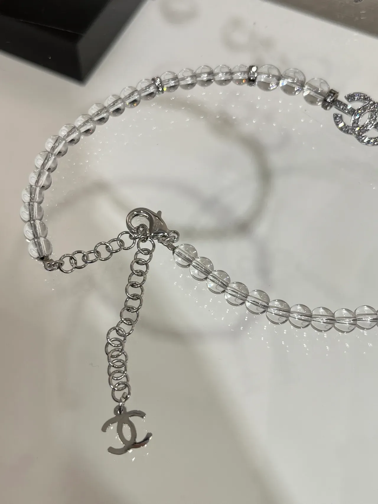 Collier Chanel Crystal CC Translucide Argent Interlocking Pendentif 5
