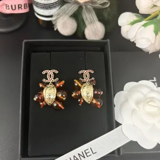 Chanel Aretes Cristal-embellished Ámbar Bead Shield