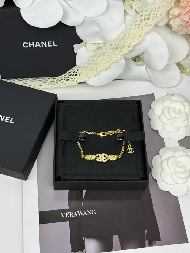 Chanel Pulseira Corrente Dourada Preta Interlocking CC Logo 8