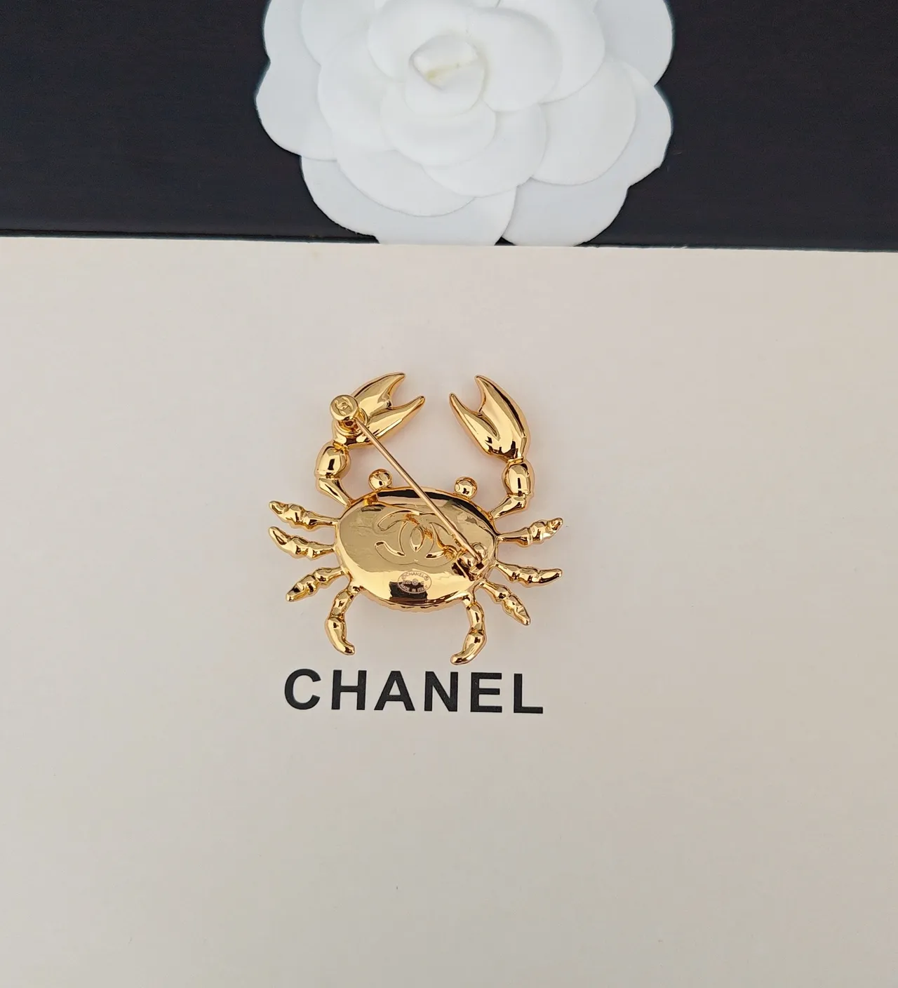 Chanel Gold White Crab Silhouette Metal Brooch 2