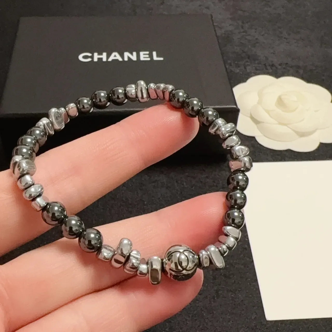 Chanel 金属珠混搭手链 3