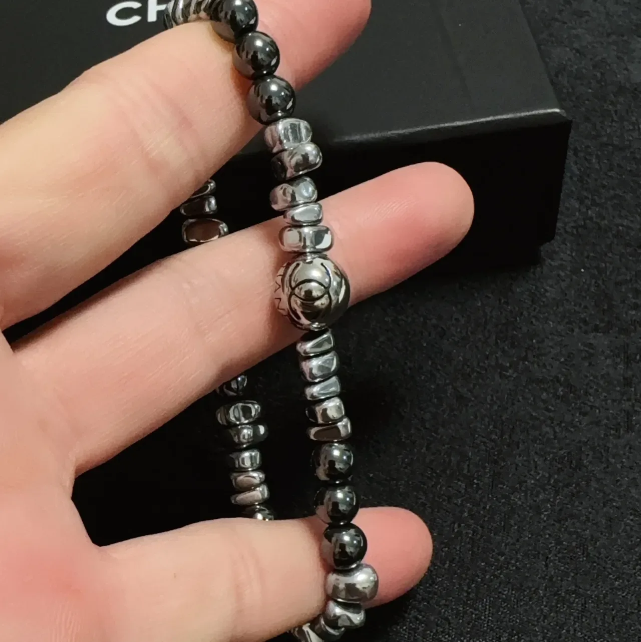 Chanel 金属珠混搭手链 4