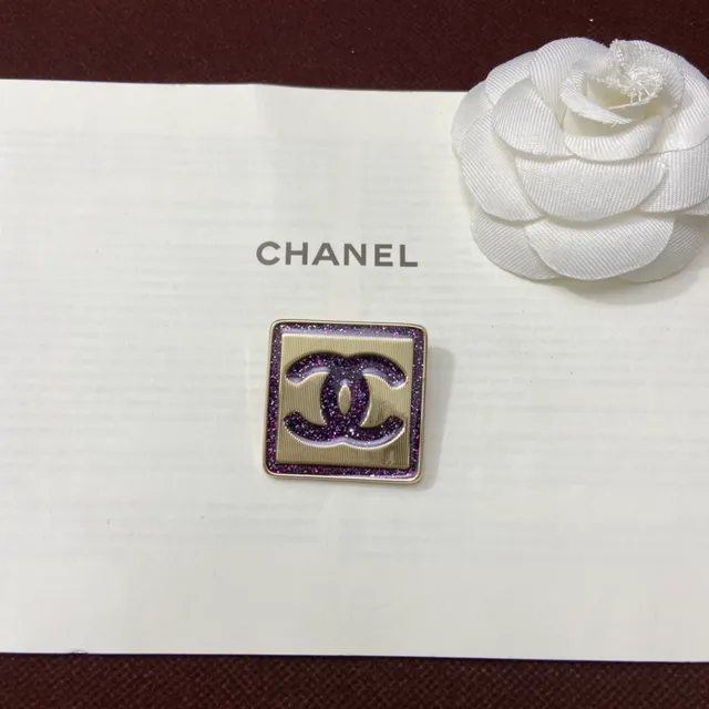 Chanel चौकोर चमकदार CC ब्रोच बैंगनी सोना नक्काशी ब्रोच 5