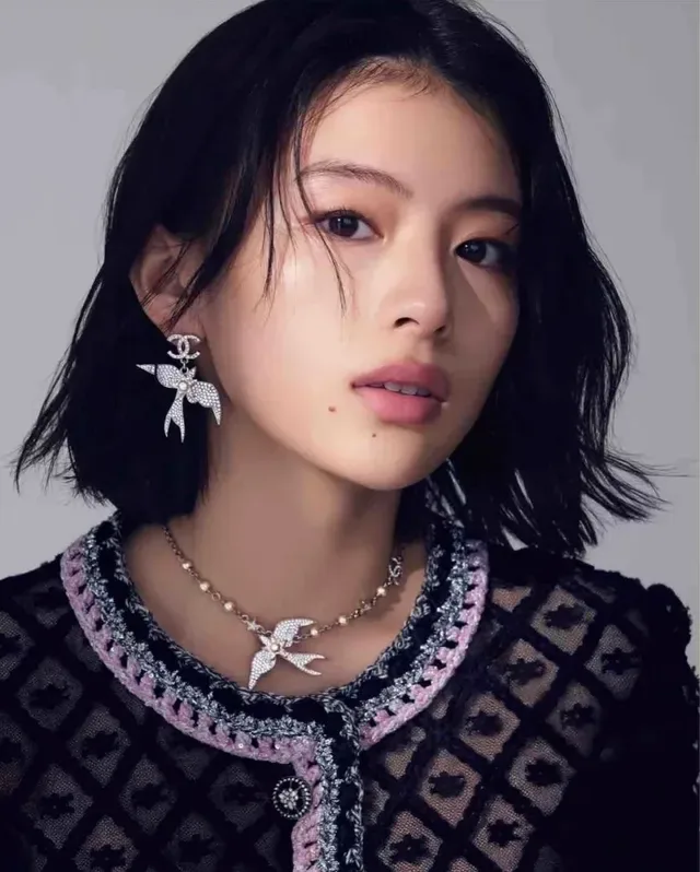 Chanel Swallow Motif Pavé Crystal and Pearl Dangling Earrings 10