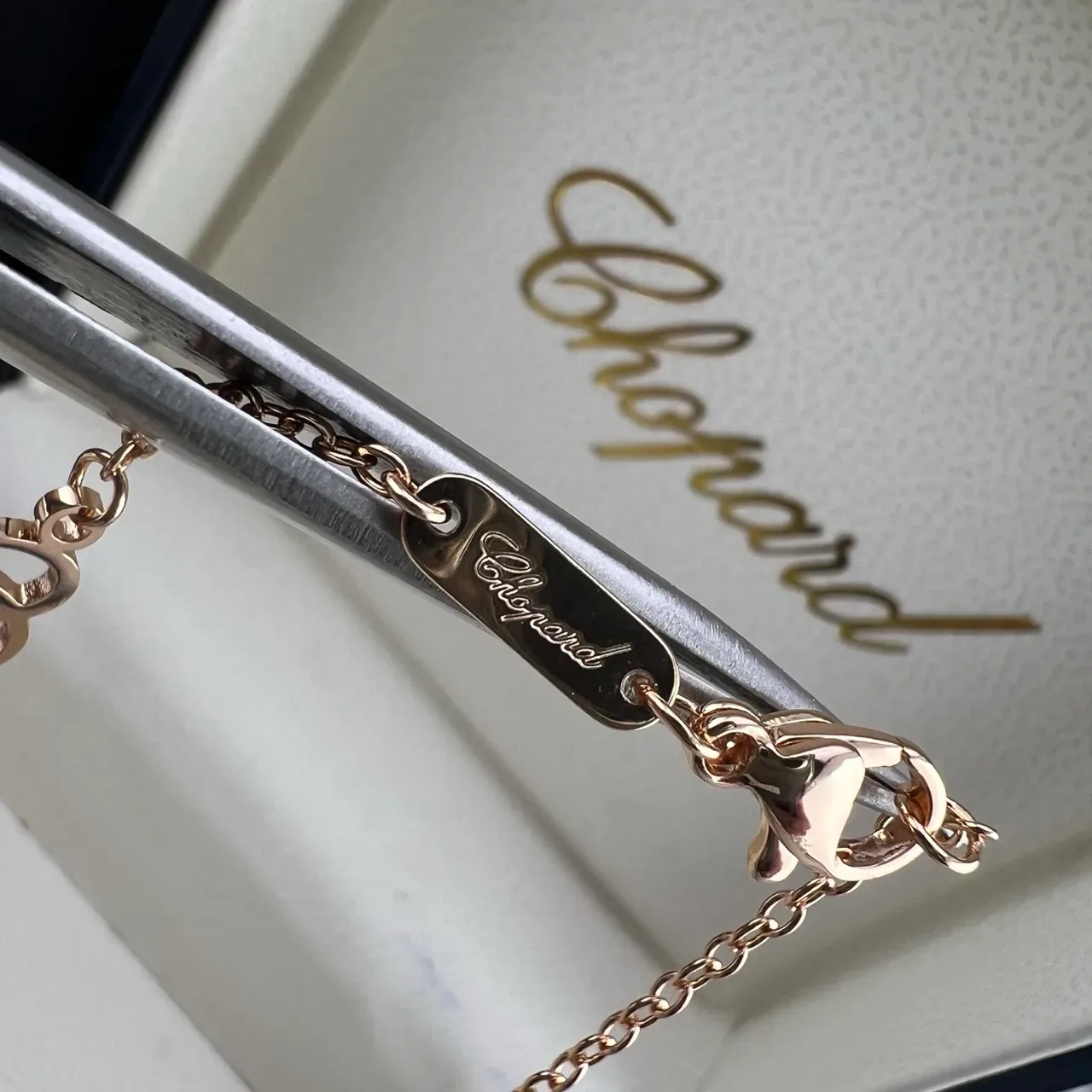 Chopard Colar com Pendente Barril Geométrico em Ouro e Prata com Pedras Pavé-Set 3