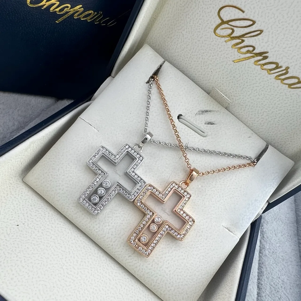 Chopard Colar Prata Dourado Aberto Cruz Pendente Borda Pavé Diamante 6