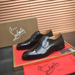 Christian Louboutin চকচকে কালো ক্যাপ টু অক্সফোর্ড জুতো