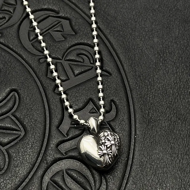 Chrome Hearts क्रूस फूल हार्ट पेंडेंट नेकलिस 5