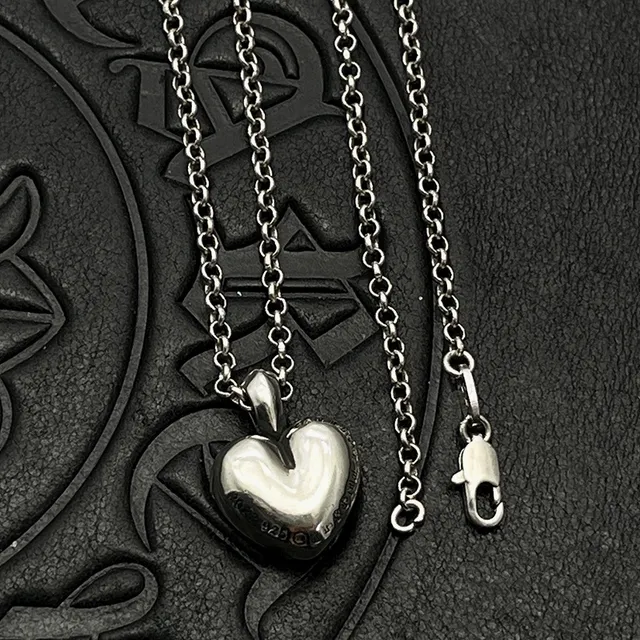 Chrome Hearts क्रूस फूल हार्ट पेंडेंट नेकलिस 7