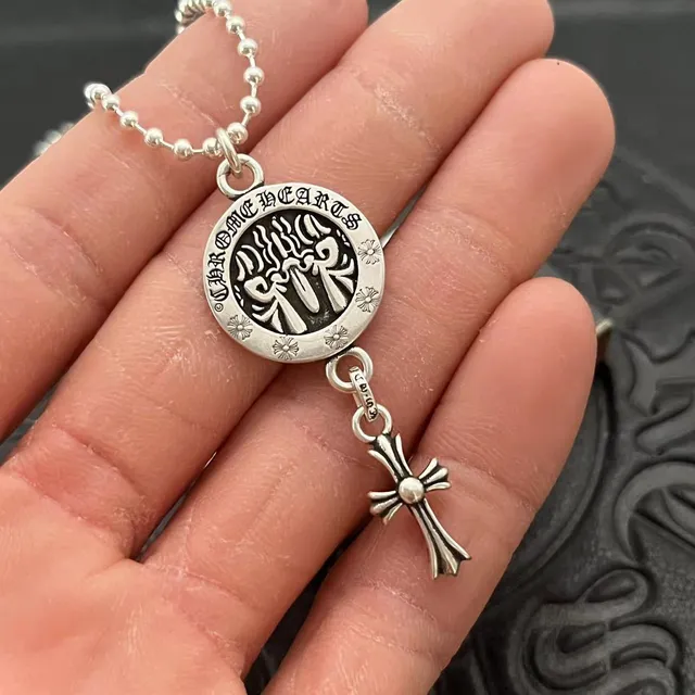Chrome Hearts Croix & Cœur Pendentif Collier en Argent 5