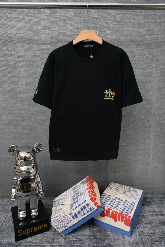 T-shirt Chrome Hearts à poche croix brodée 3