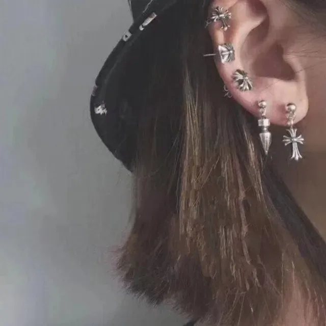 Chrome Hearts Floral Cross Square Stud Earrings 2