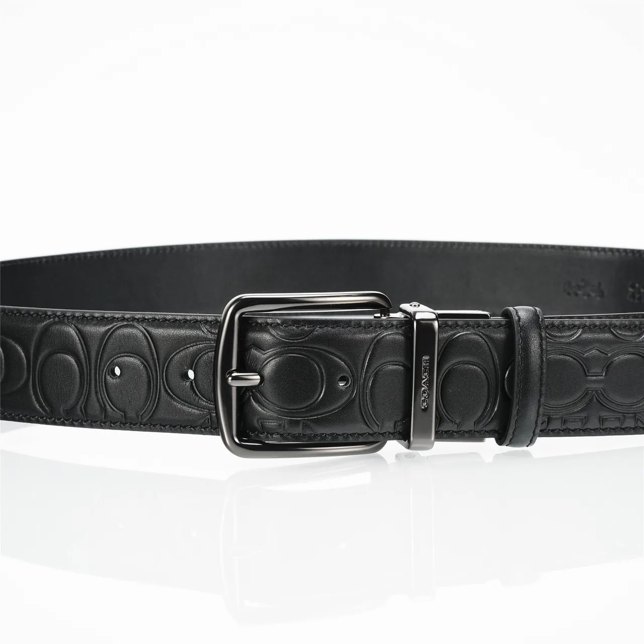 Coach Logo Embossé Turn-Lock Buckle Ceinture en cuir noir 7