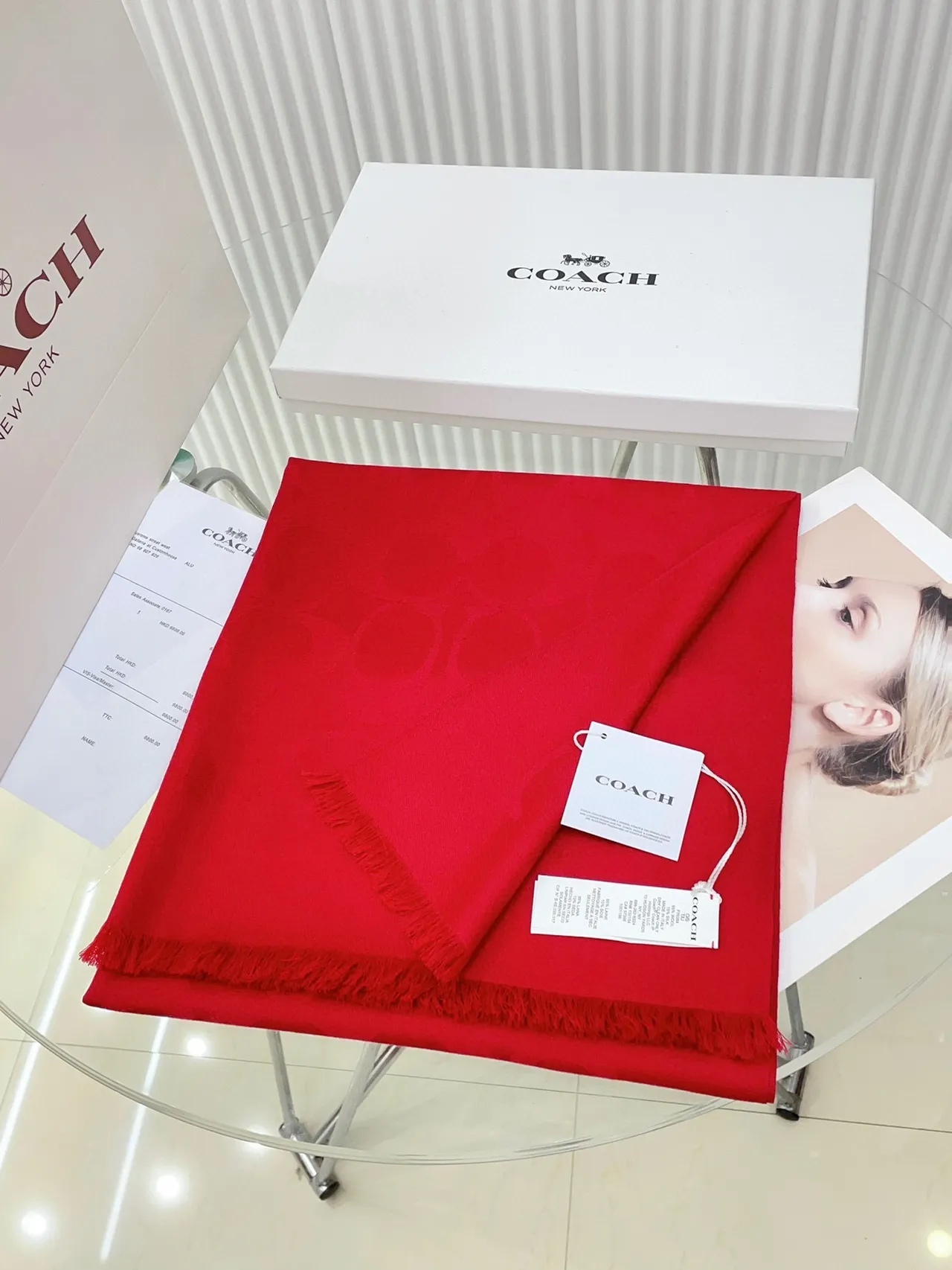 Coach Monogram Jacquard bufanda de seda roja 4