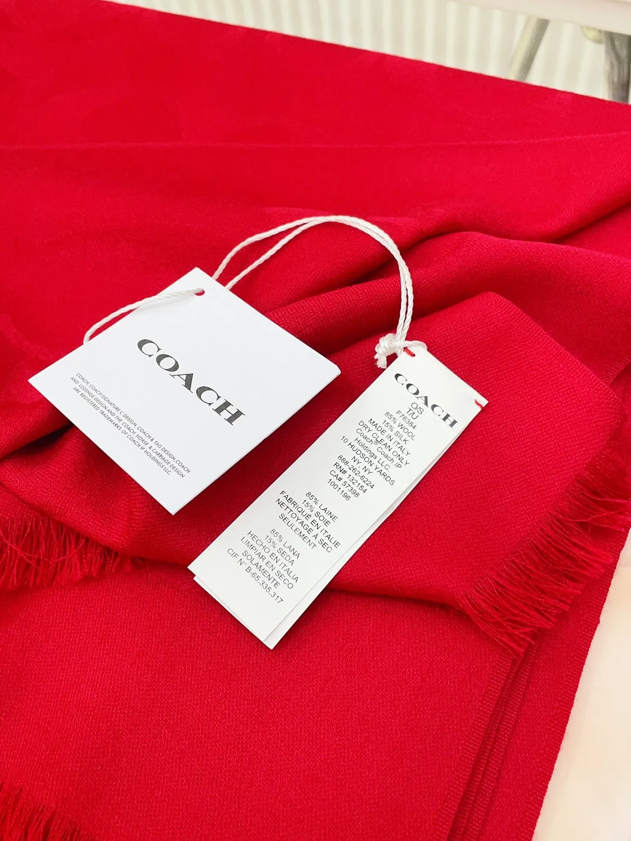Coach Monogram Jacquard bufanda de seda roja 9
