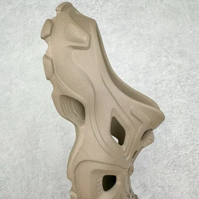 Crocs Beige Sabot en Mousse Moldée Ventilée 5