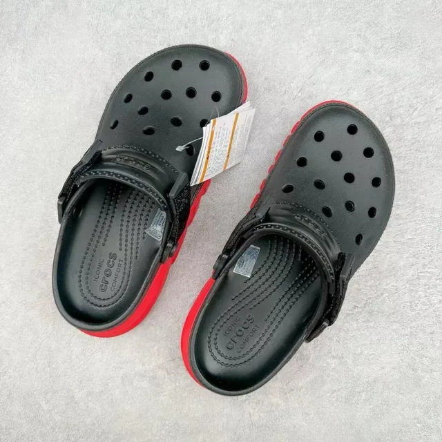 Crocs Echo Clog Preto e Vermelho 8