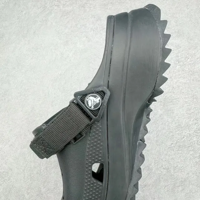 Crocs Echo Clog কালো প্ল্যাটফর্ম স্ট্র্যাপ ক্লগ 7