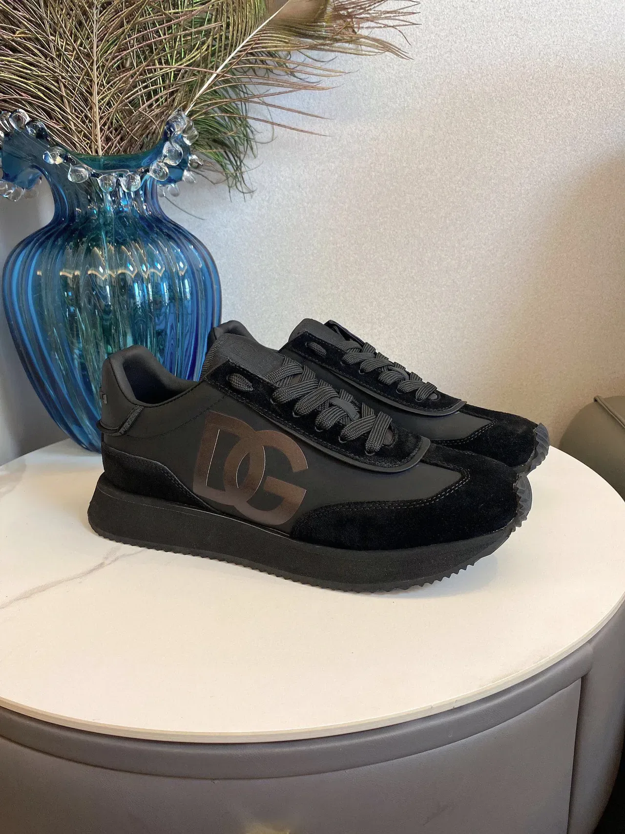 DC Shoes কালো বাদামী সুয়েড এবং সিন্থেটিক আপার মেটালিক লোগো ওভারলে লাইফস্টাইল স্নিকার্স 2